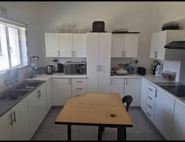 3 BEDROOM HOUSE FOR SALE IN AUSTERVILLE